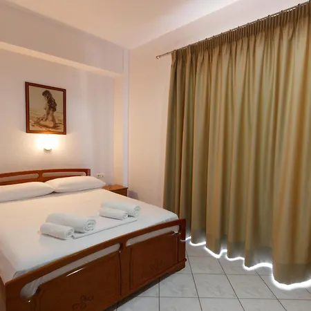 Timi Ξενοδοχείο Σαράντα