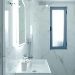 Timi Hotel *