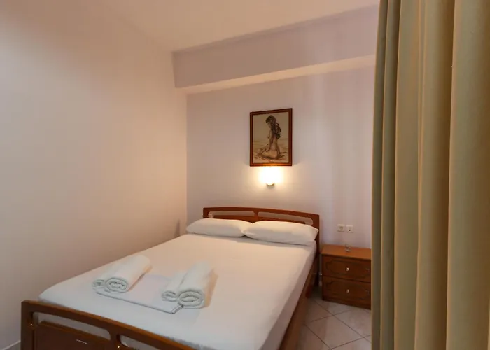 Timi Hotel *